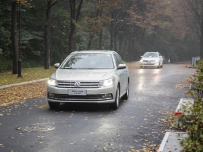 中高級(jí)轎車排行榜（中高級(jí)轎車排行榜最新）